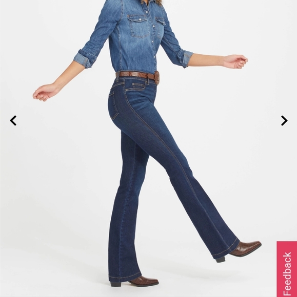NWOT Spanx Flare Jeans in Midnight - Picture 4 of 6